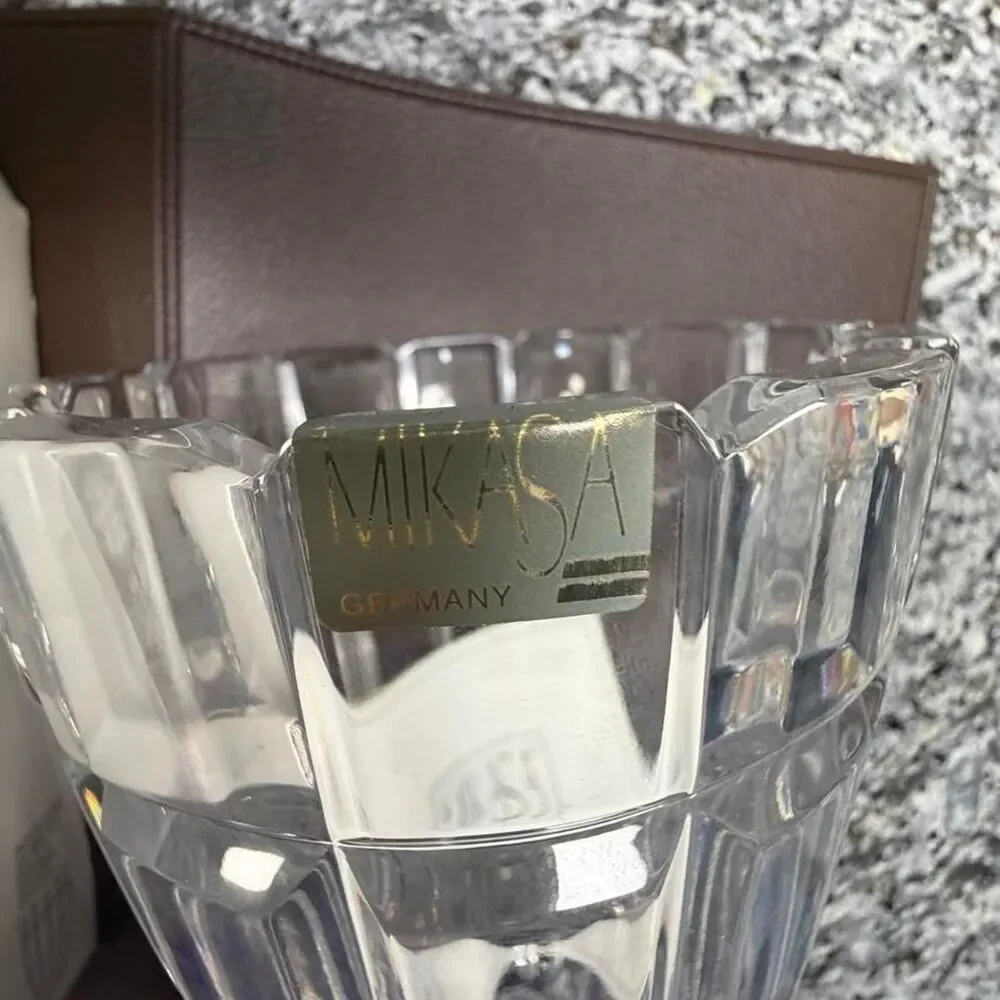 N/A mikasa reflection